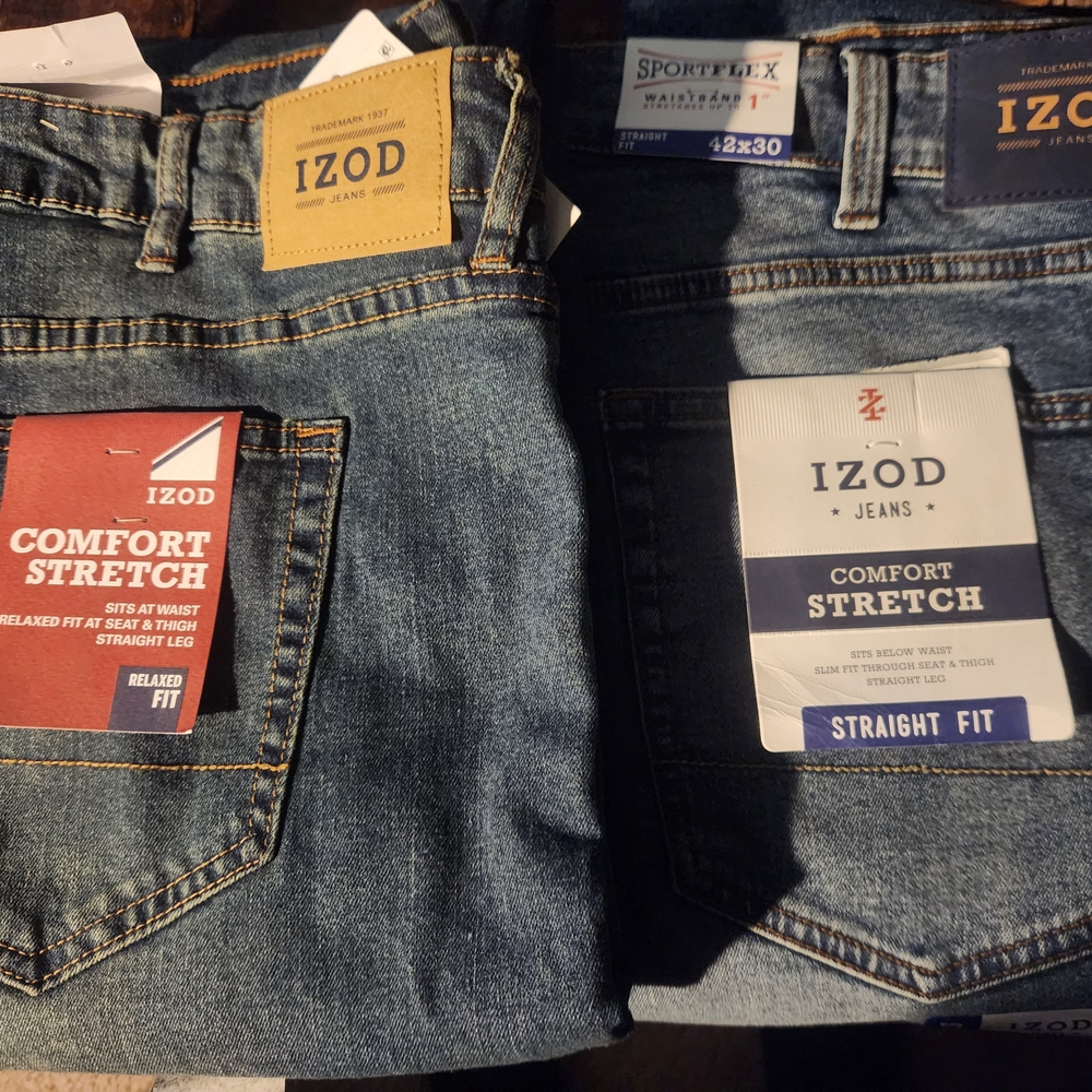 IZOD Men's Blue Comfort Stretch Jeans